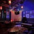 Área de eventos o sala privada en Petty Thieves Brewing Co con iluminación ambiental