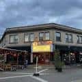 Fachada exterior del Clinton Street Theater en Portland