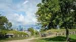 Paisaje del parque con vistas a la ciudad de Nashville al fondo