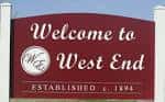 Letrero de bienvenida al distrito West End en Houston