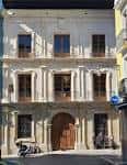 Fachada principal del Palacio Marqués de Rozalejo en Pamplona