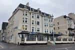 Vista exterior diurna del Legends Hotel Brighton desde la calle