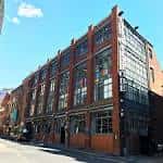 Fachada exterior del edificio The Wardrobe en Leeds