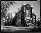 Vista exterior histórica en blanco y negro de la catedral gótica