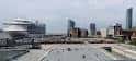 Panorámica del puerto de Liverpool mostrando el terminal de cruceros junto al skyline urbano