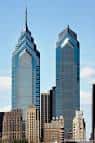 Vista panorámica de One Liberty Place y Two Liberty Place en el skyline de Filadelfia