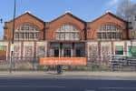 Fachada exterior del Young V&A en Bethnal Green con arquitectura victoriana