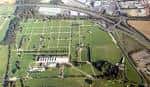 Vista aérea del Norfolk Showground mostrando los campos de exhibición y las instalaciones principales