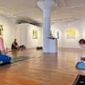 Sala de yoga o meditación en el interior del Northrup King Building