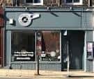 Fachada exterior de The Vinyl Whistle en Headingley Leeds