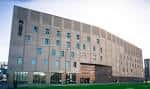 Fachada exterior del Royal Birmingham Conservatoire con arquitectura moderna