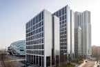 Vista exterior de los edificios modernos de White Rose View en Leeds