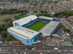Vista aérea del estadio Hillsborough con gradas y campo de fútbol