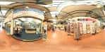 Vista panorámica del interior de Morley Market con puestos y techos curvos