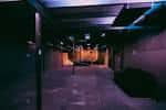 Interior del Gaffe London Warehouse con iluminación ambiental y espacio para eventos