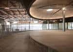 Interior del espacio de Turkey Bend Warehouse con techo industrial y suelo amplio