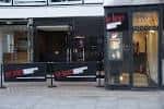 Fachada exterior del Top Secret Comedy Club en Londres