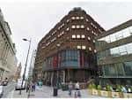 Fachada principal del edificio No.1 Tithebarn desde la calle Tithebarn Street