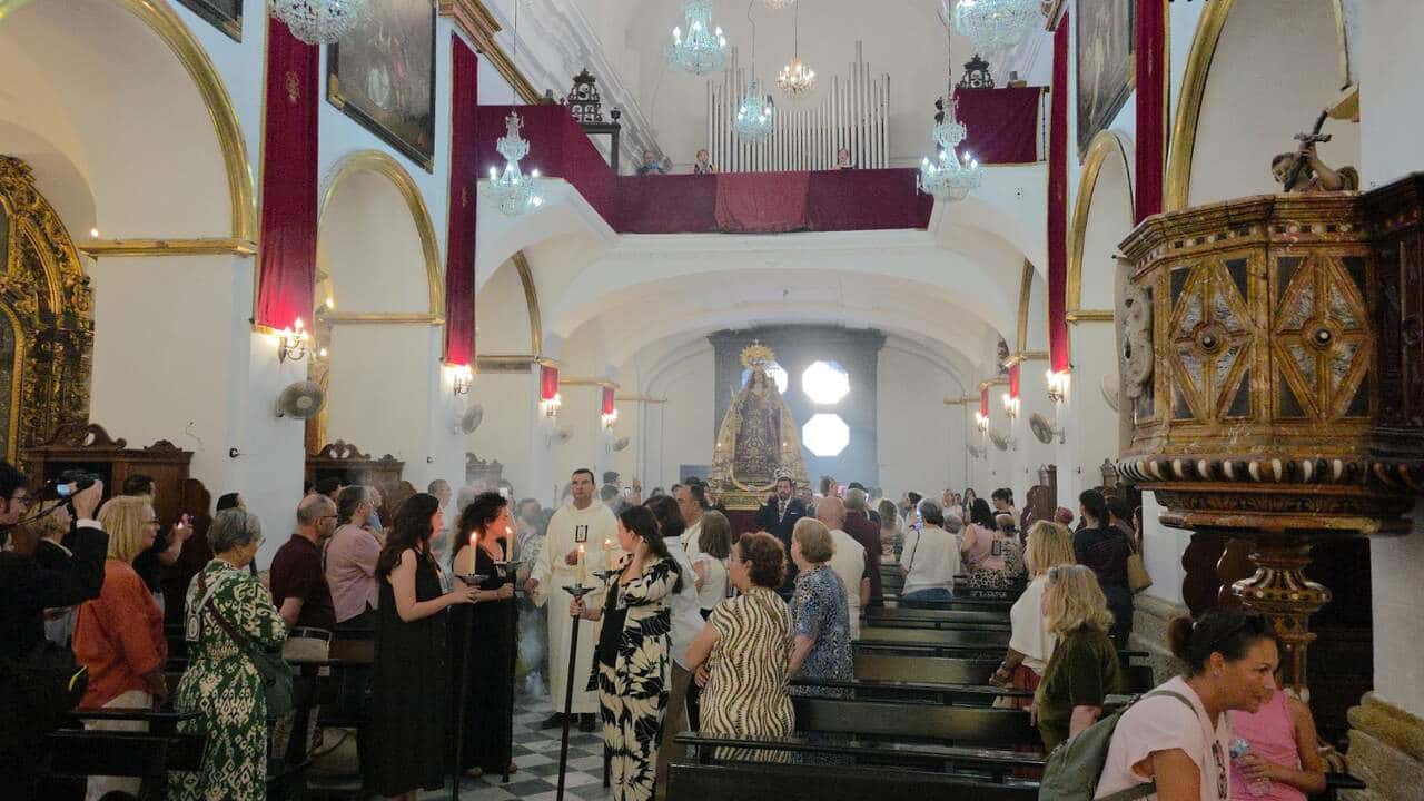Cultos previos a la salida procesional de la Virgen del Carmen