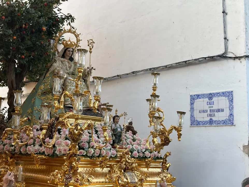 Solemne Procesión de Alabanza y Gloria de la Divina Pastora