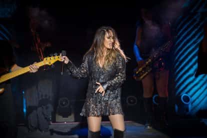 Malú - Quince Tour