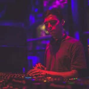 Red Sessions presents Ezequiel Arias