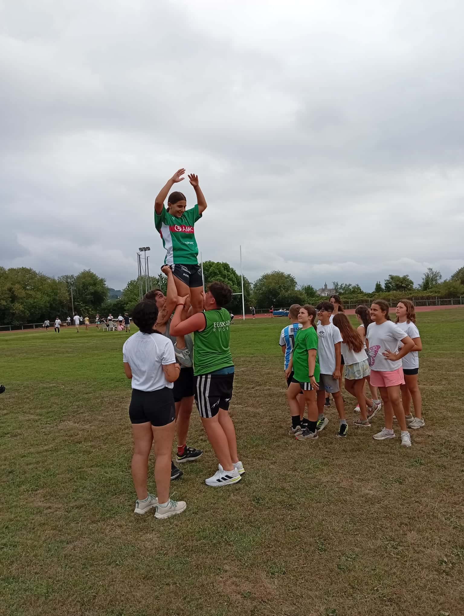 Puertas abiertas para probar el rugby en Plaiaundi