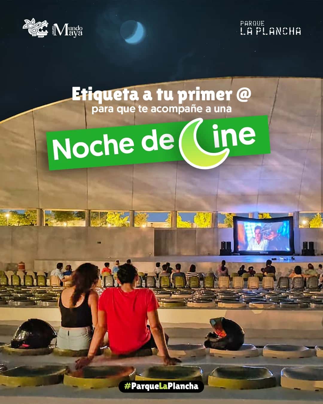 Outdoor cinema at La Plancha Park