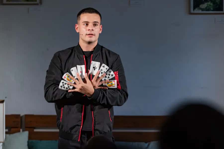 La magia de Peio Rivas - Festival de Teatro de Bolsillo 2026