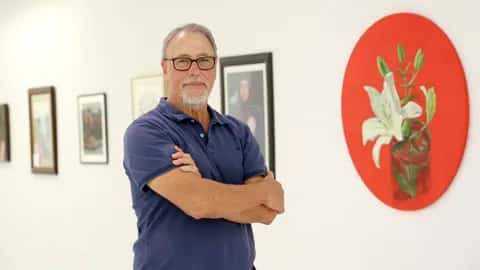 Exposición solidaria 'Artistas que suman' del área empresarial de Tambre