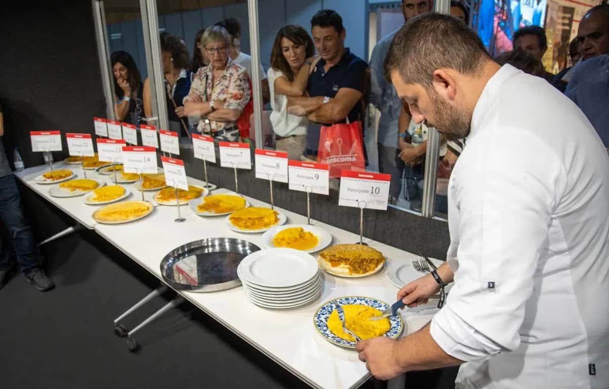 Concurso de tortillas en las Fiestas de Velle