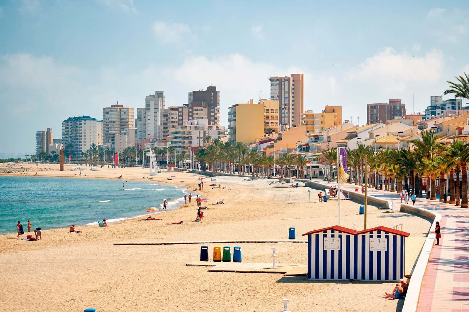 El Campello renueva calidad en sus 16 zonas de baño