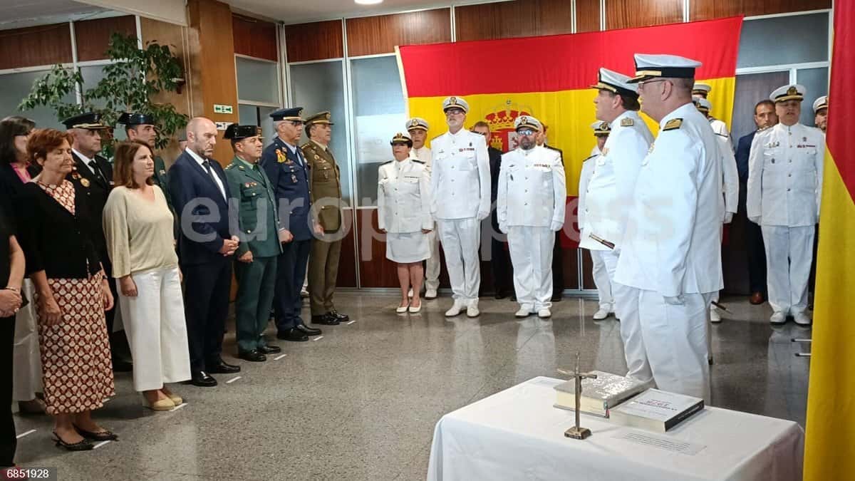Encuentro con el comandante naval de Gijón, Luis Rodríguez Garat