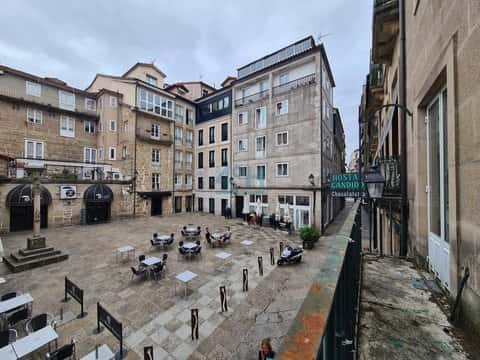 Pingallo en Ourense: Marisco, tradición y la famosa terraza de San Miguel