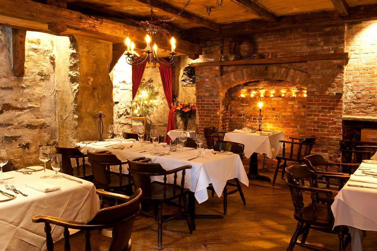 The Press Gang: Oysters and Scotch in a 1759 building