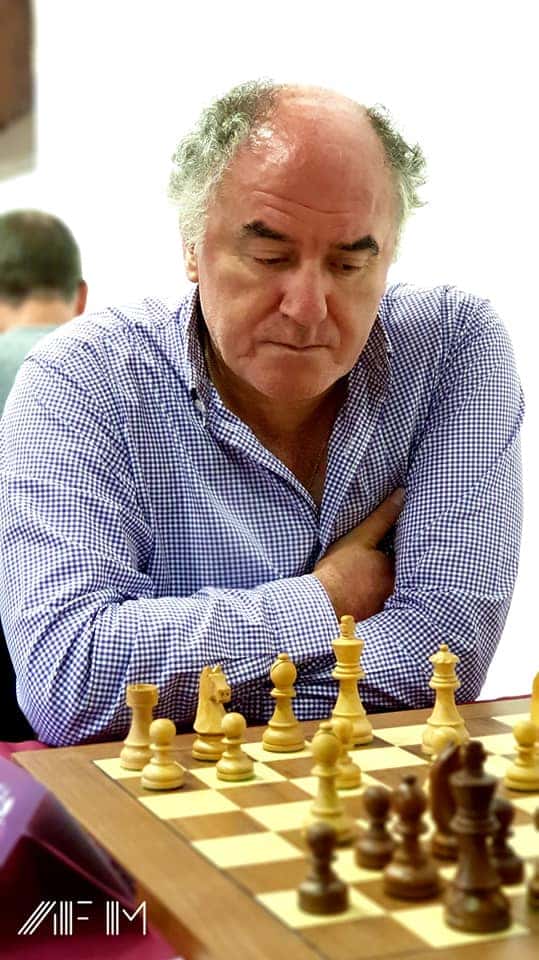 Jornada de ajedrez con el gran maestro Aleksa Strikovic