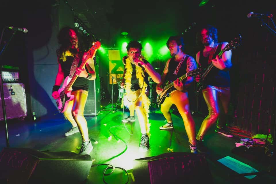 Concierto de Zutaten y Somos6le en Transylvania