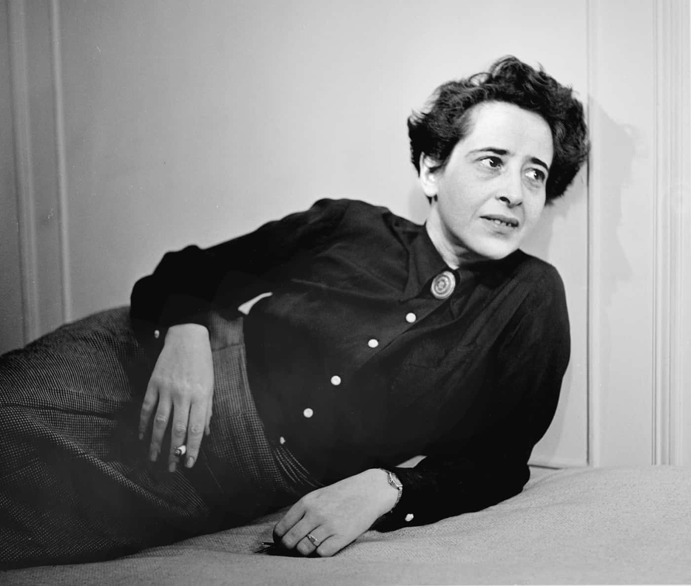 Charla-coloquio: Hannah Arendt: El fin de la indiferencia