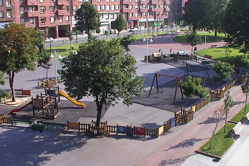 Guía de parques infantiles cubiertos y renovados en Bilbao