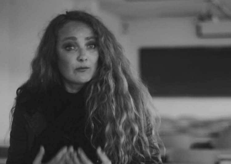 Conferencia 'Sus labores, tradiciones artísticas de mujeres fuera del canon'