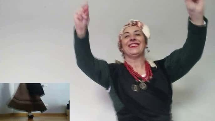 Actuación de Grupo Folklórico Trasgu