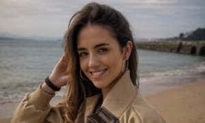 Lucía Gago presenta su EP La niña que sueña en su rincón