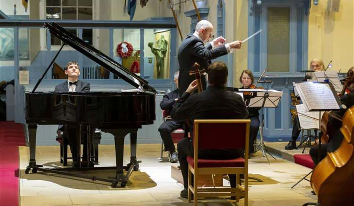 Piano Concertos by Candlelight: Rachmaninoff 2