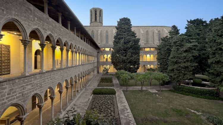 Lumina Divina en el Monestir de Pedralbes