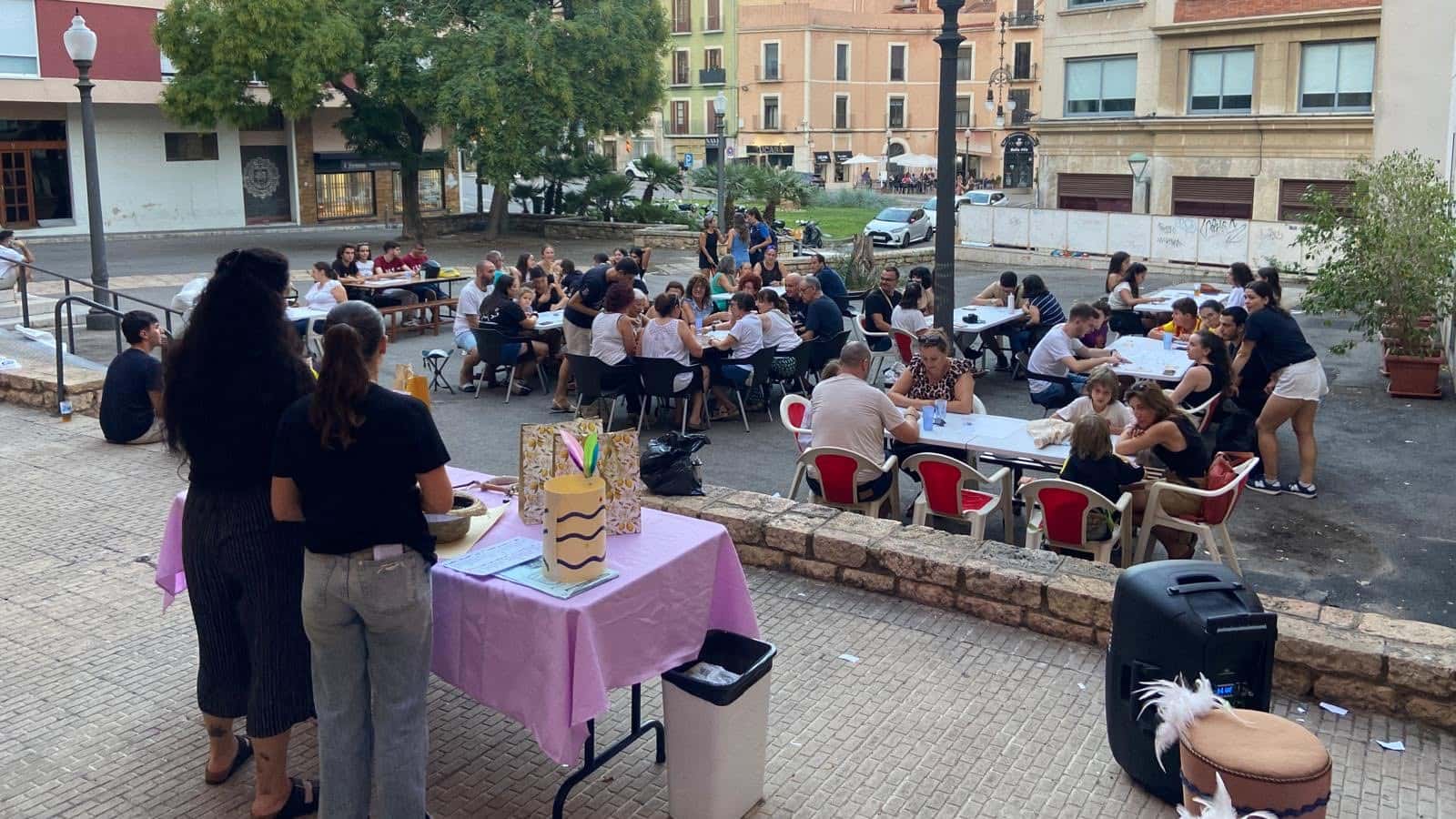 Taller de màscares i barrets