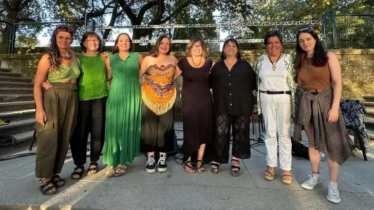 Brincadeira en el ciclo 'Por que non cantades todas?'