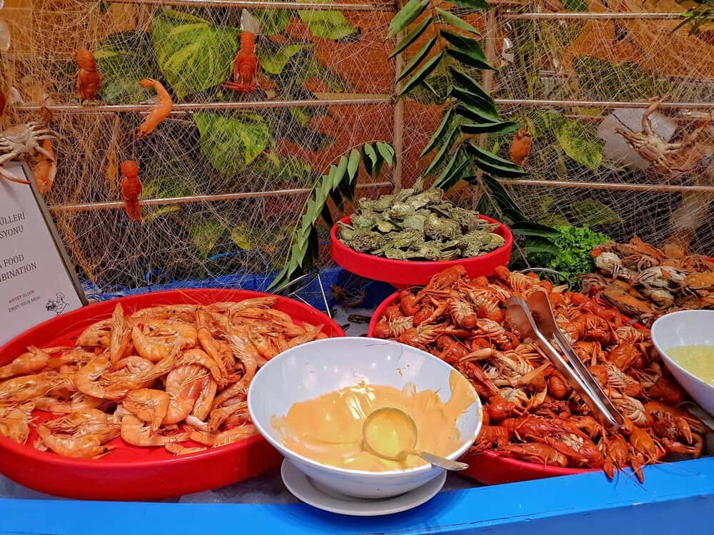 Redes Compostela: Mariscos y Tapas con Historia