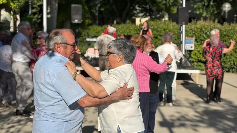 Sácame a bailar