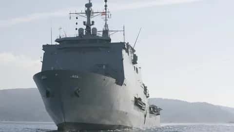 Jornada de puertas abiertas en buques de la Armada