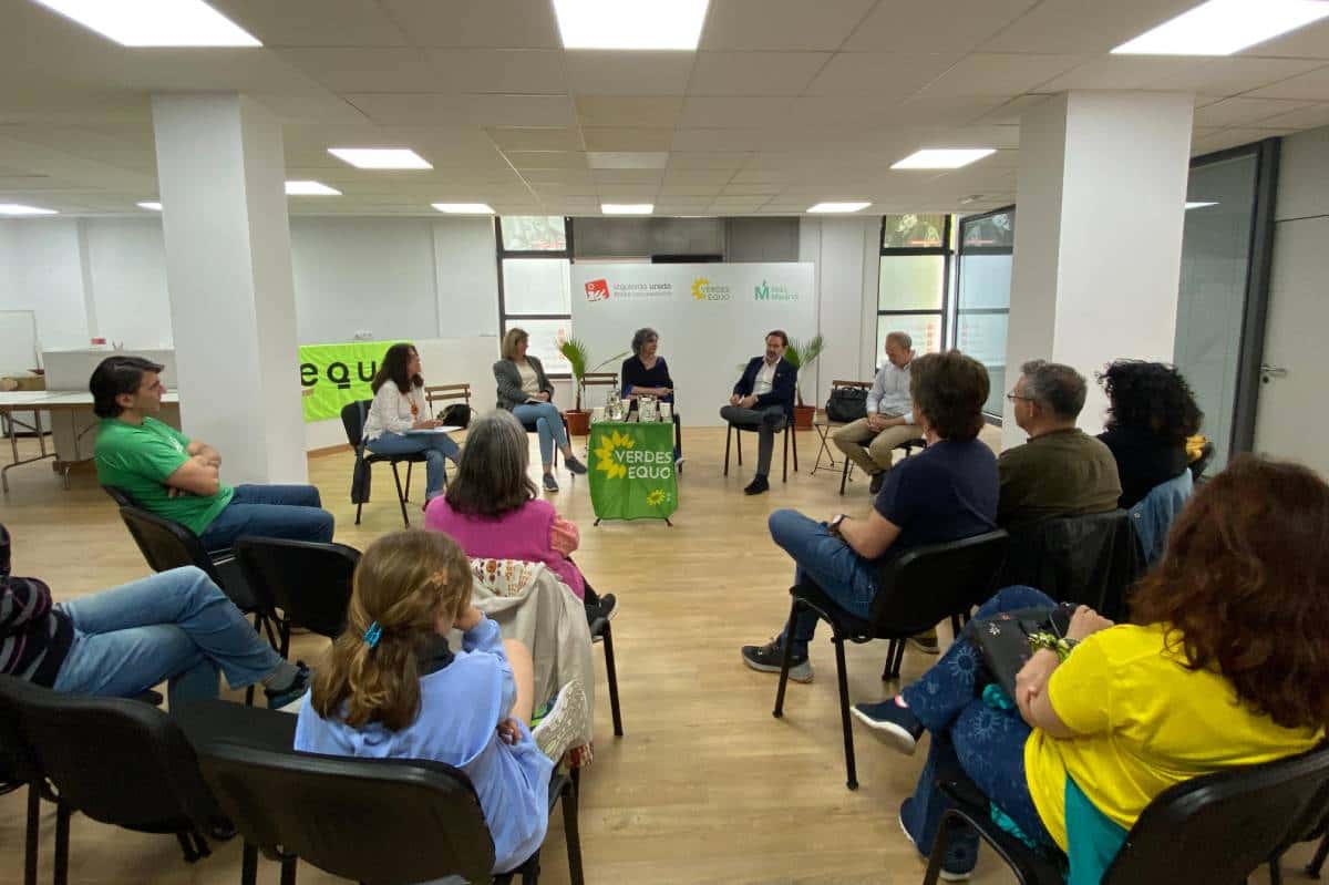 Charla coloquio sobre bienestar y derecho animal
